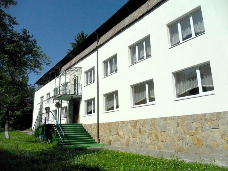 Lviwska Schweicaria Davidov Exterior foto